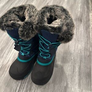 Kamik rain or snow winter boots with fur